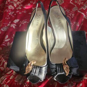 Sexy Guess by Marciano black satin sling back w/toe bows + removable bling